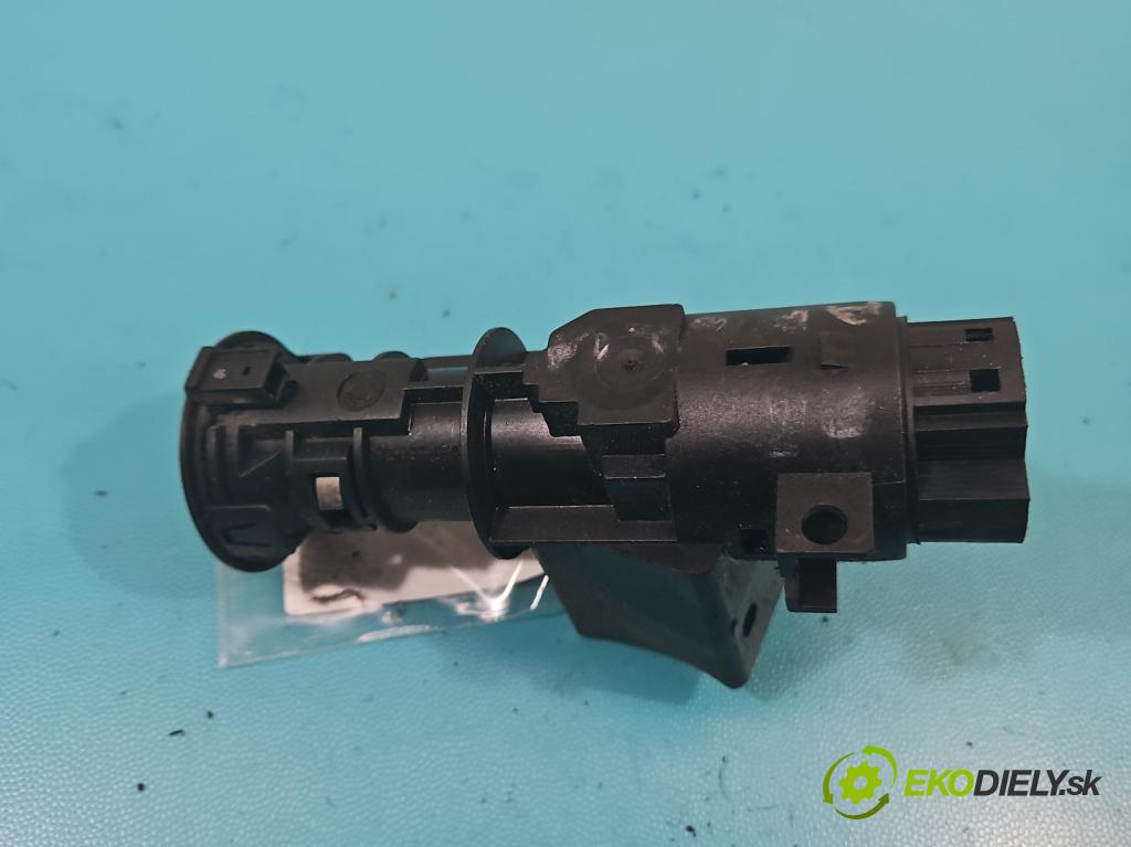 Fiat Doblo I 2001-2010 1.4 8V 77 HP manual 57 kW 1368 cm3 5- Spínačka  (Spínacie skrinky a kľúče)