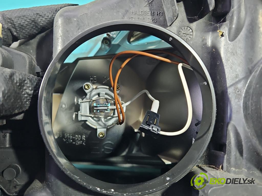 Renault Espace IV 2003-2014 2.2 dci 150 HP manual 110 kW 2188 cm3 5- Reflektor: pravý  (Pravé)