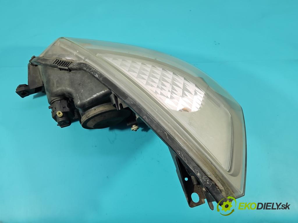 Renault Espace IV 2003-2014 2.2 dci 150 HP manual 110 kW 2188 cm3 5- Reflektor: pravý  (Pravé)