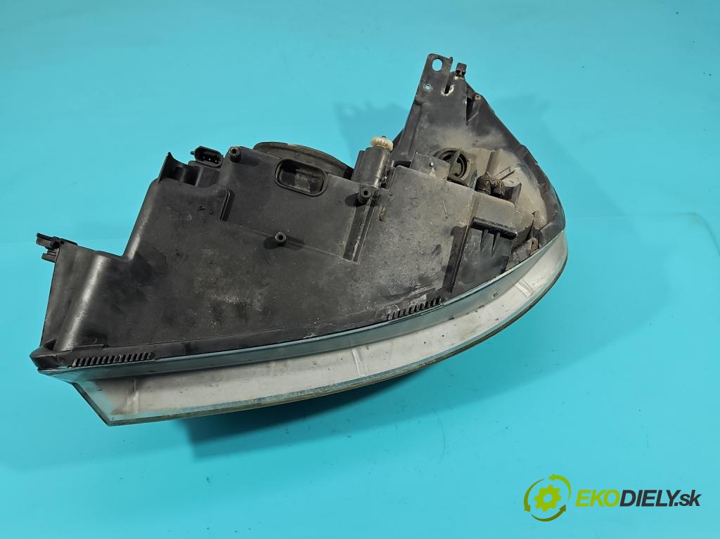 Renault Espace IV 2003-2014 2.2 dci 150 HP manual 110 kW 2188 cm3 5- Reflektor: pravý  (Pravé)