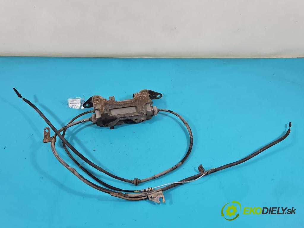 Renault Espace IV 2003-2014 2.2 dci 150 HP manual 110 kW 2188 cm3 5- Brzda manuál: elektrický: 8200316575 (Ručné brzdy)