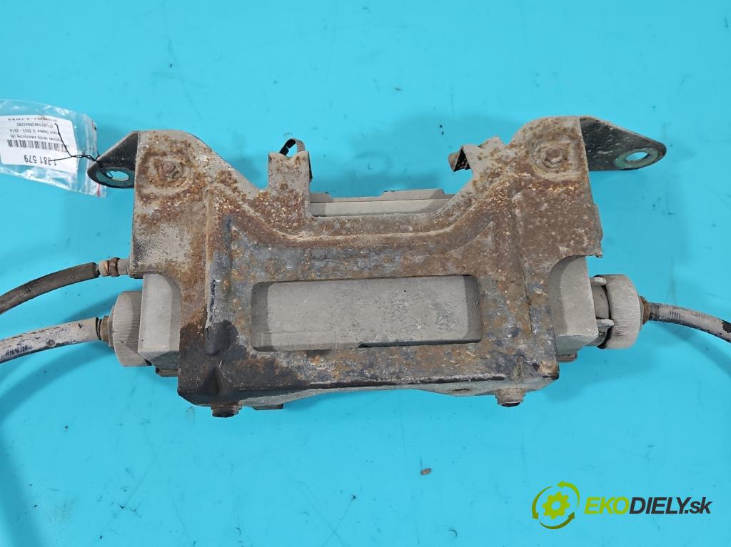 Renault Espace IV 2003-2014 2.2 dci 150 HP manual 110 kW 2188 cm3 5- Brzda manuál: elektrický: 8200316575 (Ručné brzdy)