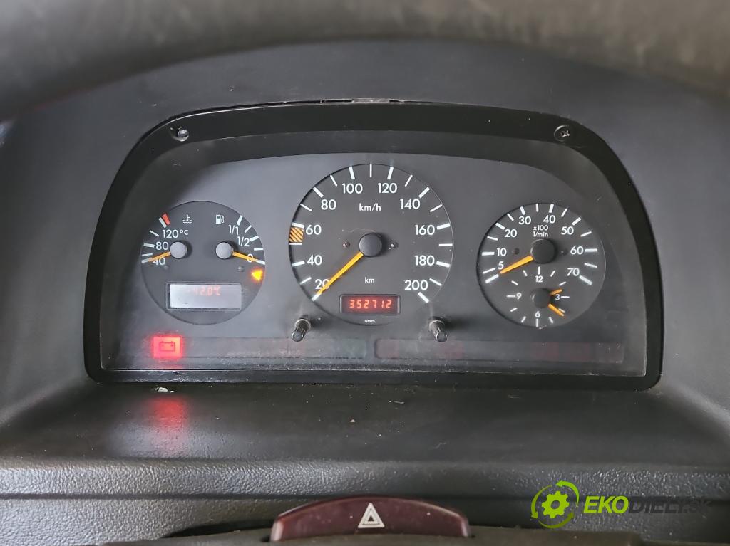 Mercedes Vito W638 1996-2003 2.3d 79KM manual 58 kW 2299 cm3 5- prístrojovka/ budíky 65642720 (Prístrojové dosky, displeje)