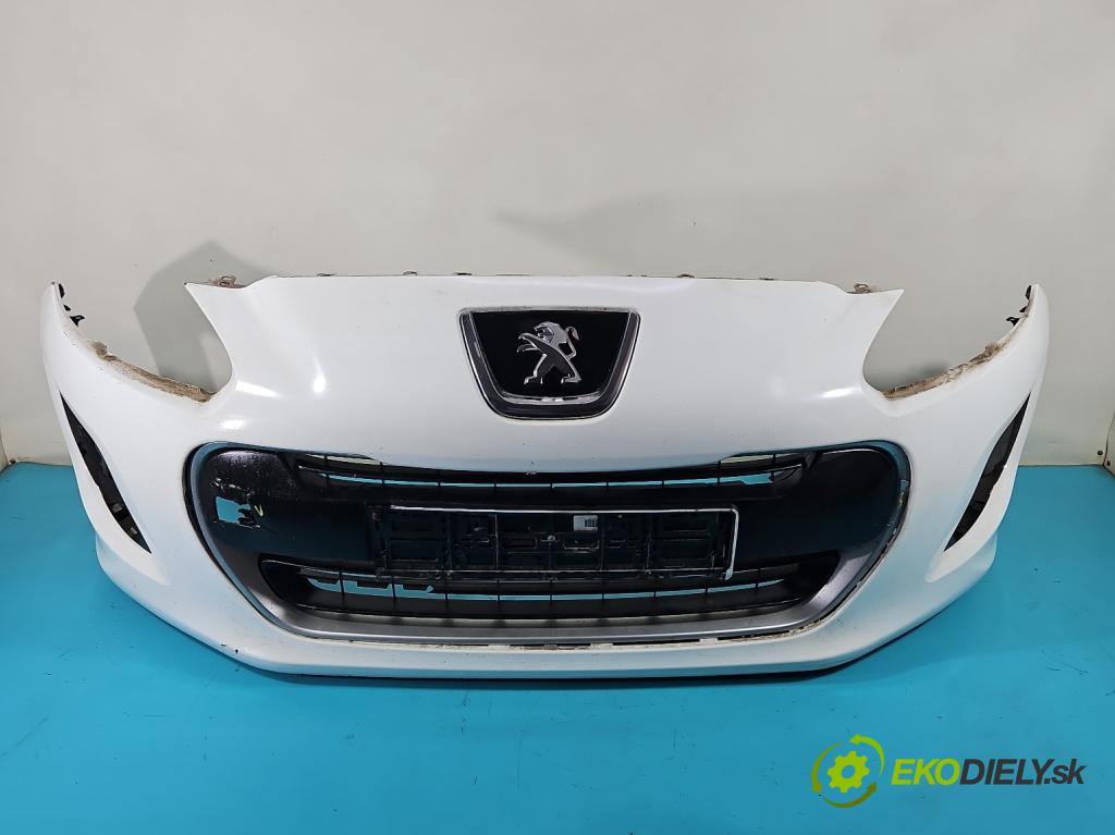 Peugeot 308 I 2007-2013 1.6 hdi 92 hp manual 68 kW 1560 cm3 5- nárazník přední  (Ostatné)
