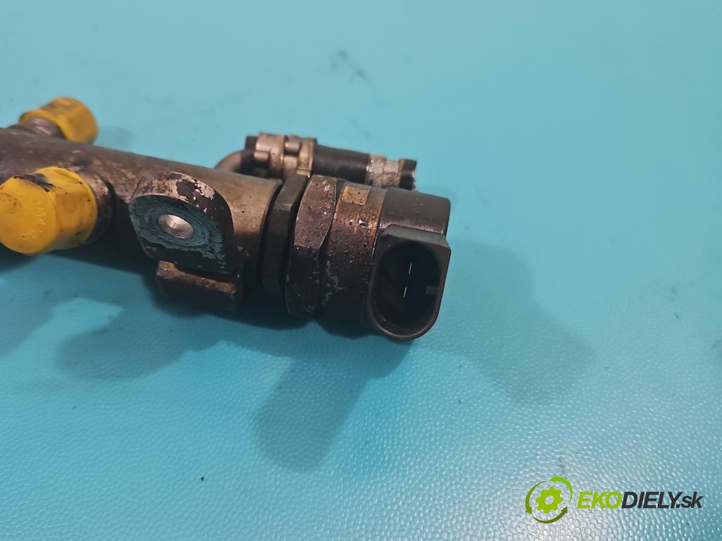 Mercedes E W212 2009-2016 3.0 cdi V6 204 HP automatic 150 kW 2987 cm3 5- lišta vstrekovacia 0281002985 (Vstrekovacie lišty)