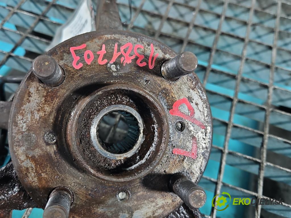 Daihatsu YRV 2000-2005 1.3 16V 87 HP manual 64 kW 1298 cm3 5- náboj ľavé (Náboje)