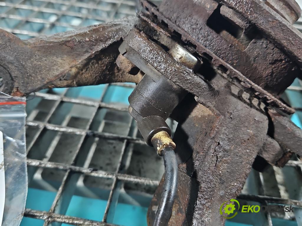 Daihatsu YRV 2000-2005 1.3 16V 87 HP manual 64 kW 1298 cm3 5- náboj ľavé (Náboje)