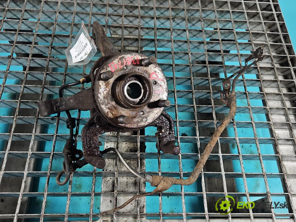 Daihatsu YRV 2000-2005 1.3 16V 87 HP manual 64 kW 1298 cm3 5- náboj ľavé  (Náboje)