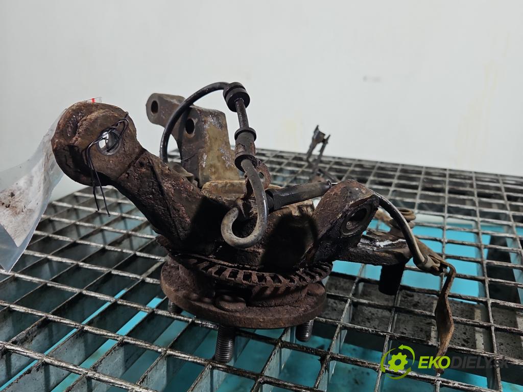 Daihatsu YRV 2000-2005 1.3 16V 87 HP manual 64 kW 1298 cm3 5- náboj ľavé (Náboje)