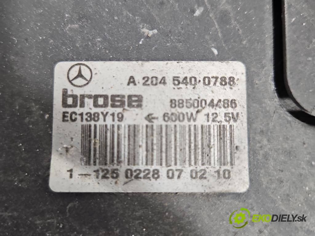 Mercedes E W212 2009-2016 3.0 cdi V6 204 HP automatic 150 kW 2987 cm3 5- Ventilátor chladiča A2045000293