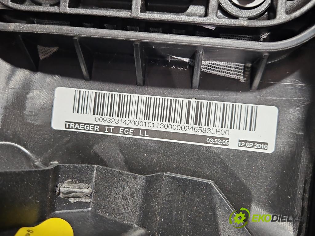 Mercedes E W212 2009-2016 3.0 cdi V6 204 HP automatic 150 kW 2987 cm3 5- kokpit,pristrojová doska rozdeľovacia