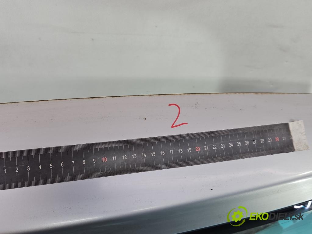 Daihatsu YRV 2000-2005 1.3 16V 87 hp manual 64 kW 1298 cm3 5- zadní kufrové dveře  (Zadní kapoty)