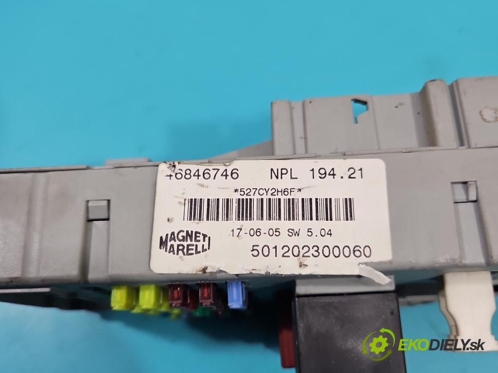 Fiat Croma II 2005-2010 1.9 jtd 120 hp manual 88 kW 1910 cm3 5- skříňka pojistková 46846744 (Pojistkové skříňky)