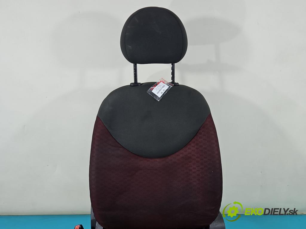 Citroen C3 I 2002-2009 1.4 hdi 68 HP manual 50 kW 1398 cm3 5- Sedačka ľavý  (Sedačky, sedadlá)