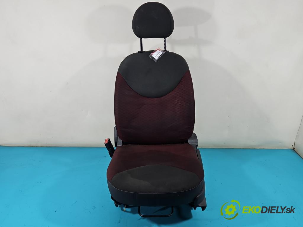 Citroen C3 I 2002-2009 1.4 hdi 68 HP manual 50 kW 1398 cm3 5- Sedačka ľavý  (Sedačky, sedadlá)