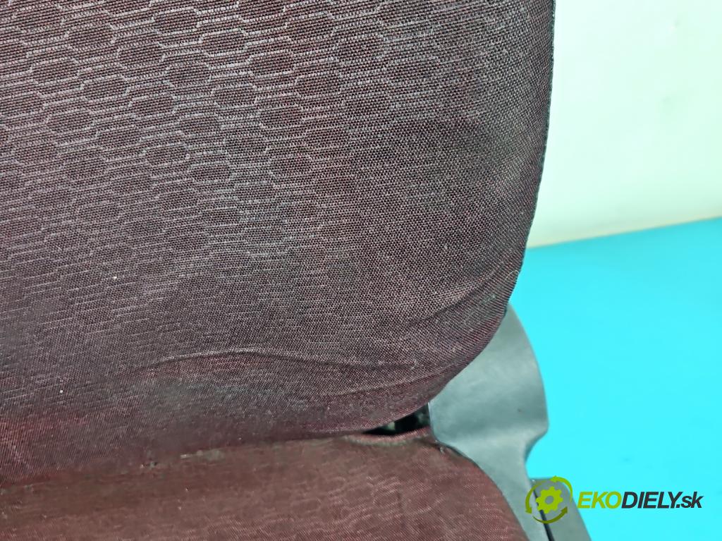 Citroen C3 I 2002-2009 1.4 hdi 68 HP manual 50 kW 1398 cm3 5- Sedačka ľavý  (Sedačky, sedadlá)