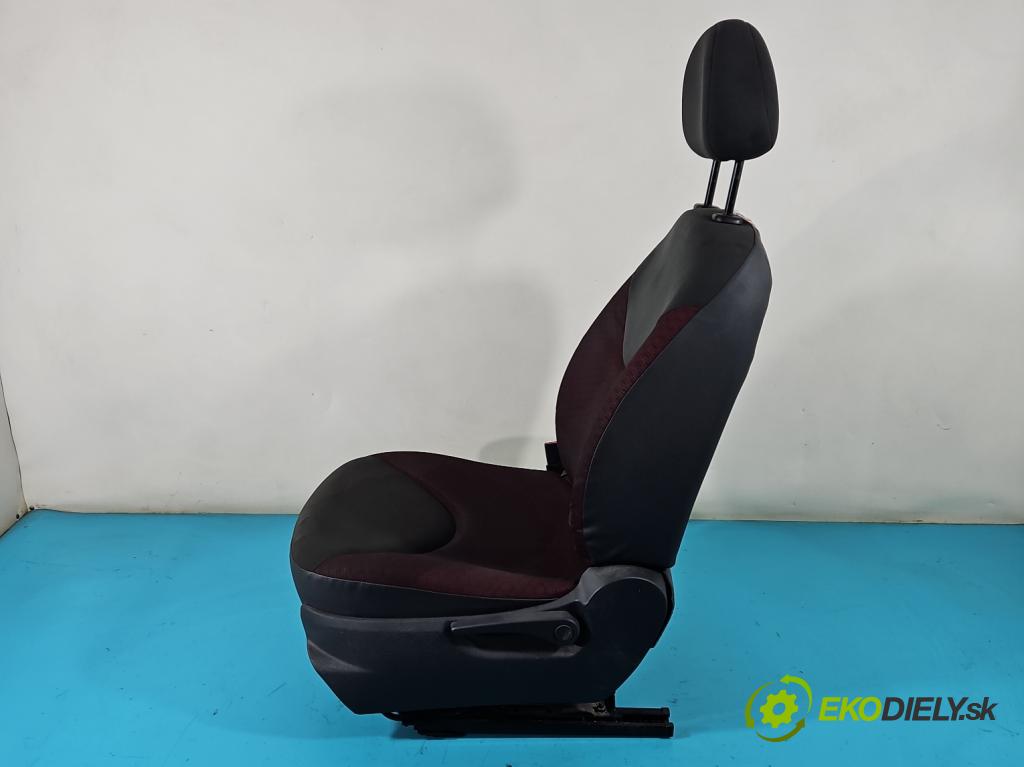 Citroen C3 I 2002-2009 1.4 hdi 68 HP manual 50 kW 1398 cm3 5- Sedačka ľavý  (Sedačky, sedadlá)