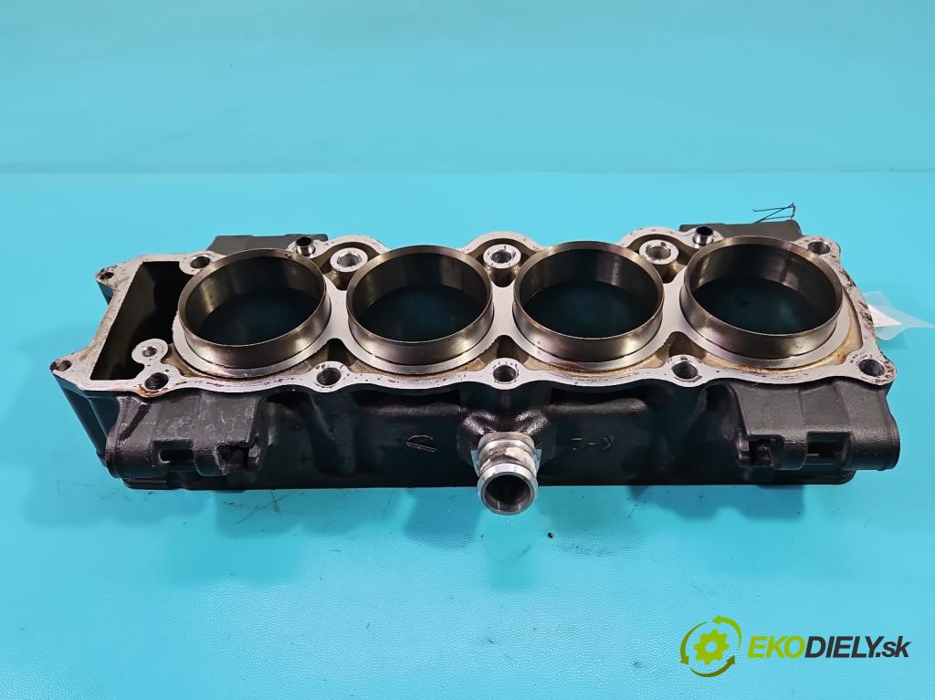Kawasaki Z750 0.7 manual 25 kW 748 cm3 2- Blok motora  (Blok motora)