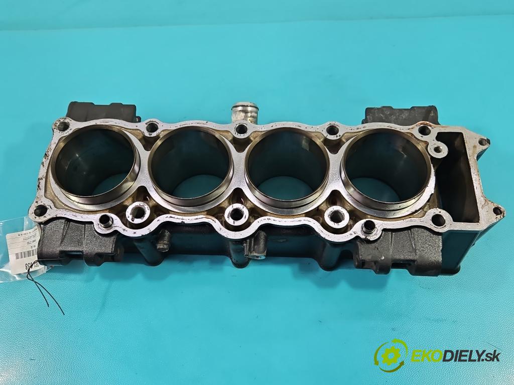 Kawasaki Z750 0.7 manual 25 kW 748 cm3 2- Blok motora  (Blok motora)