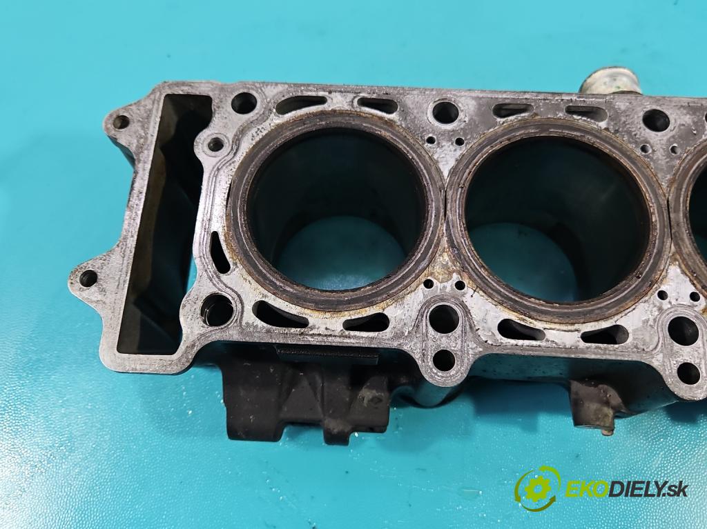 Kawasaki Z750 0.7 manual 25 kW 748 cm3 2- Blok motora  (Blok motora)