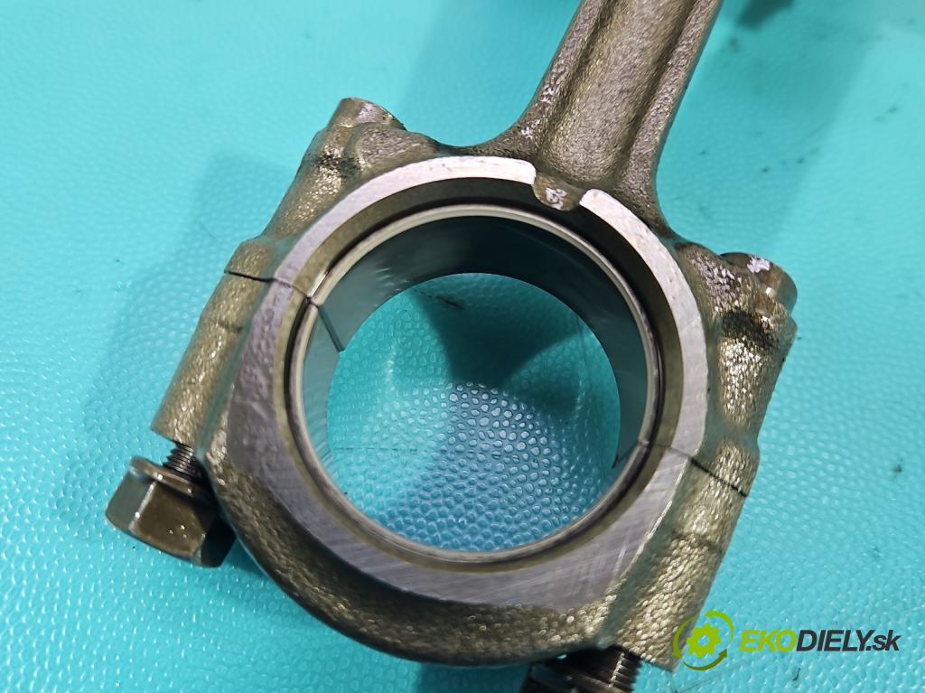 Kawasaki Z750 0.7 manual 25 kW 748 cm3 2- piest  (Piest)