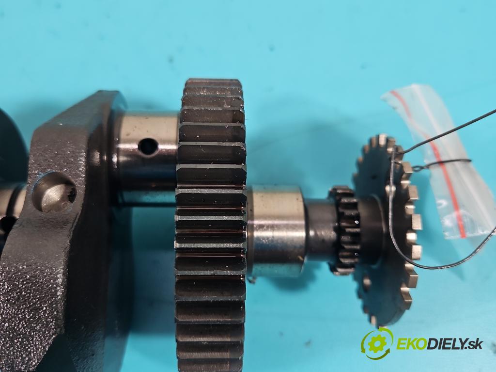 Kawasaki Z750 0.7 manual 25 kW 748 cm3 2- Hřídel: kľukový  (Ostatné)