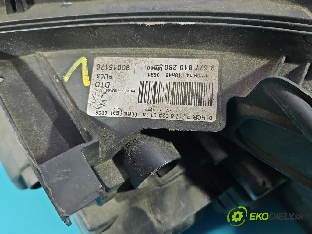 Peugeot 2008 I 2013-2019 1.2 VTi: 110 HP manual 81 kW 1199 cm3 5- Reflektor: pravý 9677810280 (Pravé)