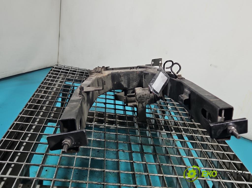 Kawasaki Z750 0.7 manual 25 kW 748 cm3 2- zadné