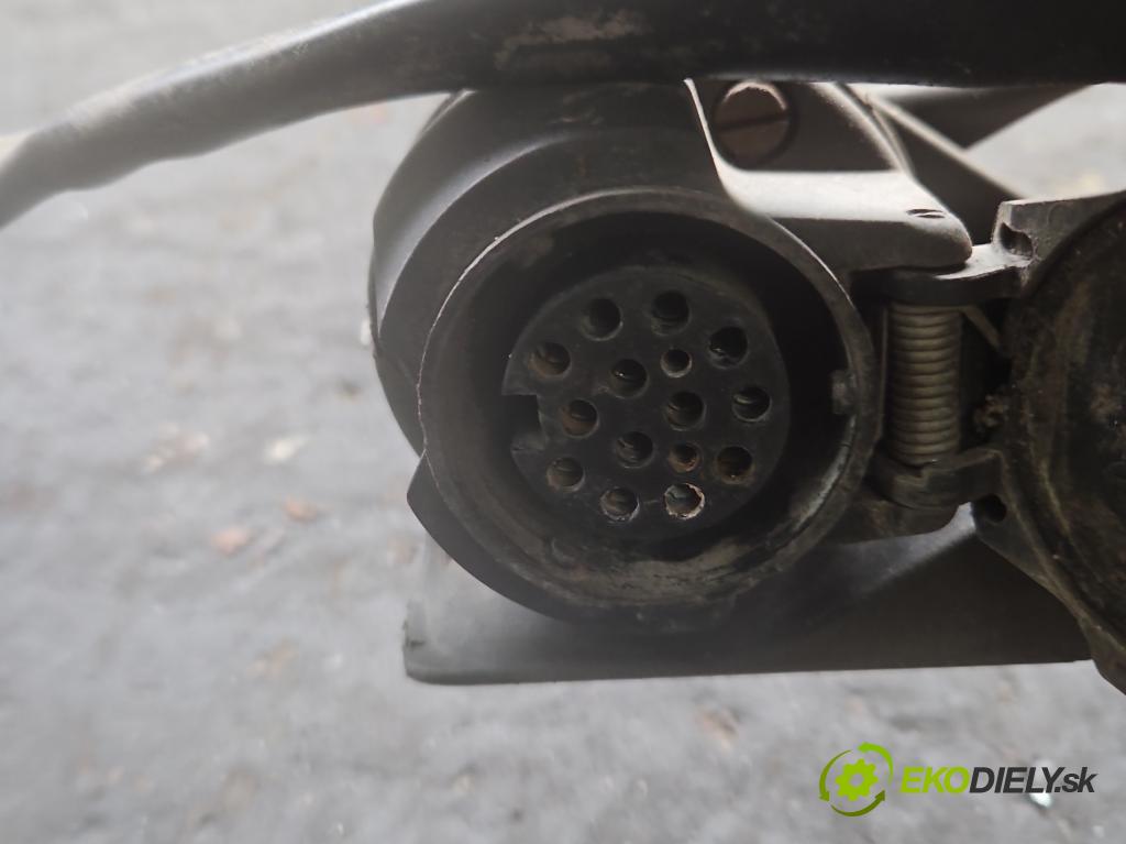 Toyota Avensis II T25 2003-2008 2.0 D4D 116 hp manual 85 kW 1995 cm3 5- oko tažné  (Tažná zařízení)