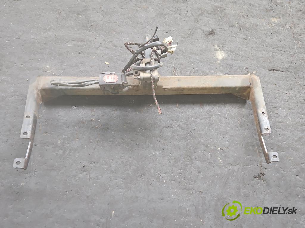 Toyota Avensis II T25 2003-2008 2.0 D4D 116 hp manual 85 kW 1995 cm3 5- oko tažné  (Tažná zařízení)