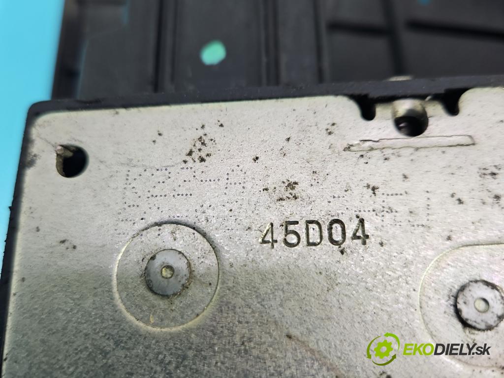 Ford Fiesta Mk6 2002-2008 1.4 tdci 68 hp manual 50 kW 1399 cm3 5- zámek přední pravý 2S61A219A64AEA