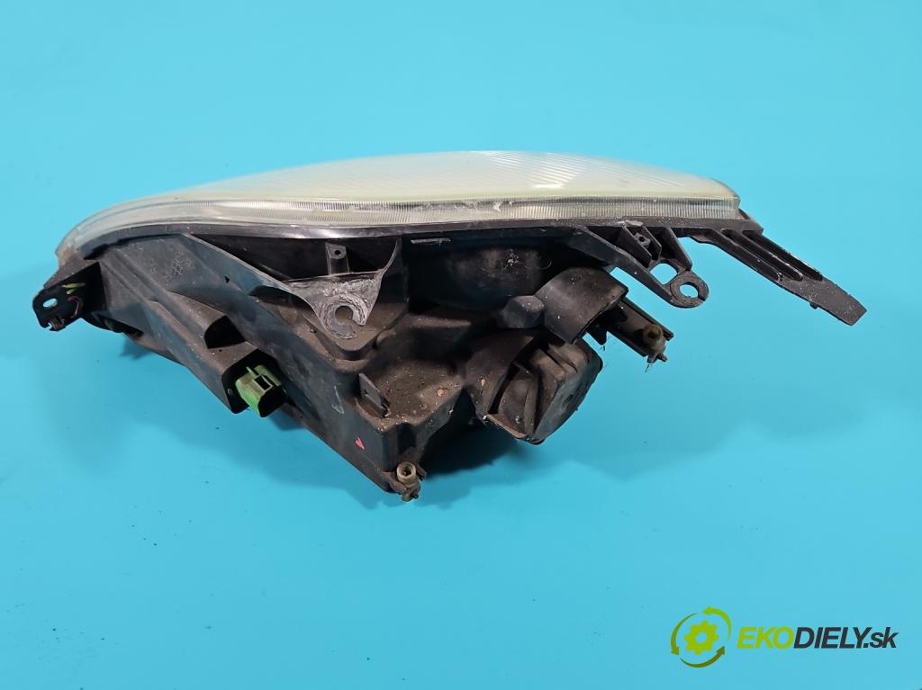 Ford Fiesta Mk6 2002-2008 1.4 tdci 68 HP manual 50 kW 1399 cm3 5- Reflektor: pravý  (Pravé)