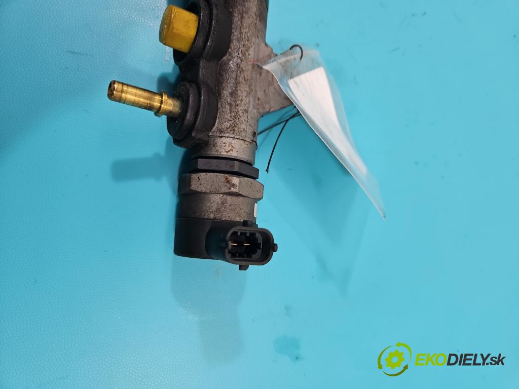 Nissan Qashqai I J10 2006-2013 2.0 dci 150 HP manual 110 kW 1994 cm3 5- lišta vstrekovacia 0445214155 (Vstrekovacie lišty)