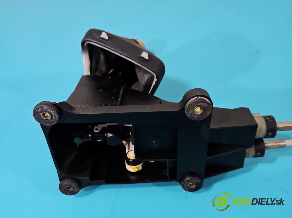 Opel Astra II 1998-2009 2.0 dti 101 HP manual 74 kW 1995 cm3 5- Páka: Změny: stupeň,rýchlosť 09138402 (Rýchlostné páky / kulisy)