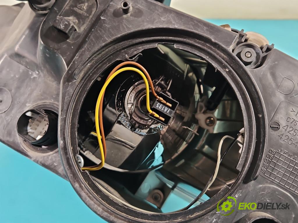 Fiat Croma II 2005-2010 1.9 jtd 120 HP manual 88 kW 1910 cm3 5- Reflektor: pravý  (Pravé)