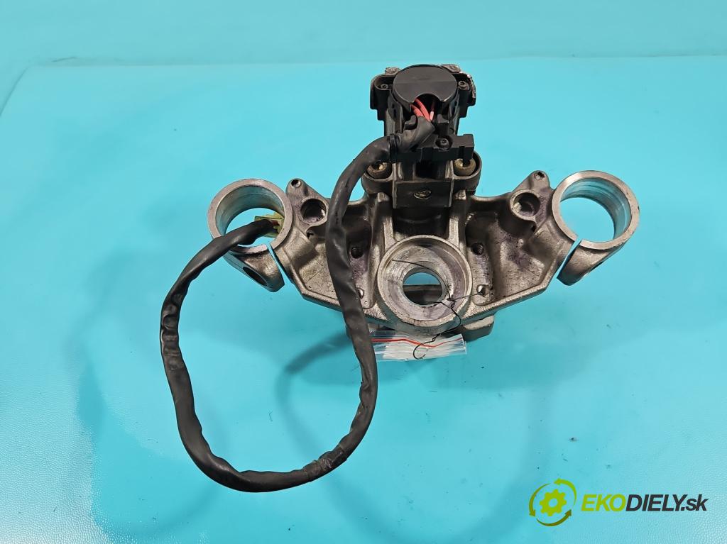 Honda CB600 Hornet 1998-2003 0.6 95 HP manual 70 kW 600 cm3 2- Spínačka  (Spínacie skrinky a kľúče)