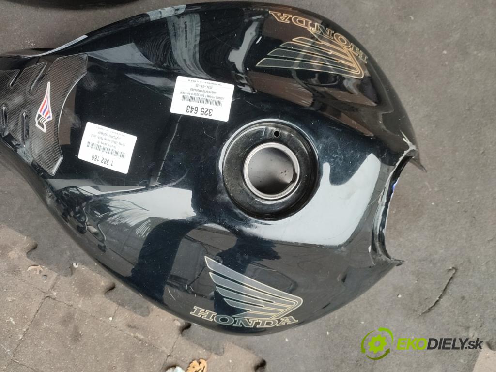 Honda CB600 Hornet 1998-2003 0.6 95 hp manual 70 kW 600 cm3 2- Nádrž: paliva  (Nádrže)