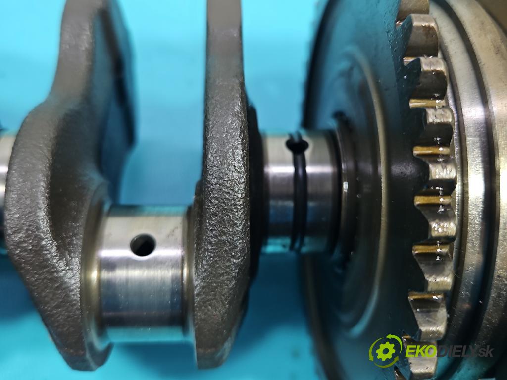 Honda CB600 Hornet 1998-2003 0.6 95 HP manual 70 kW 600 cm3 2- Hřídel: kľukový  (Ostatné)