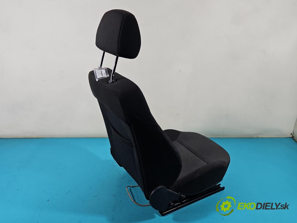 Opel Astra III 2004-2014 1.7 cdti 101 HP manual 74 kW 1686 cm3 5- Sedačka ľavý  (Sedačky, sedadlá)