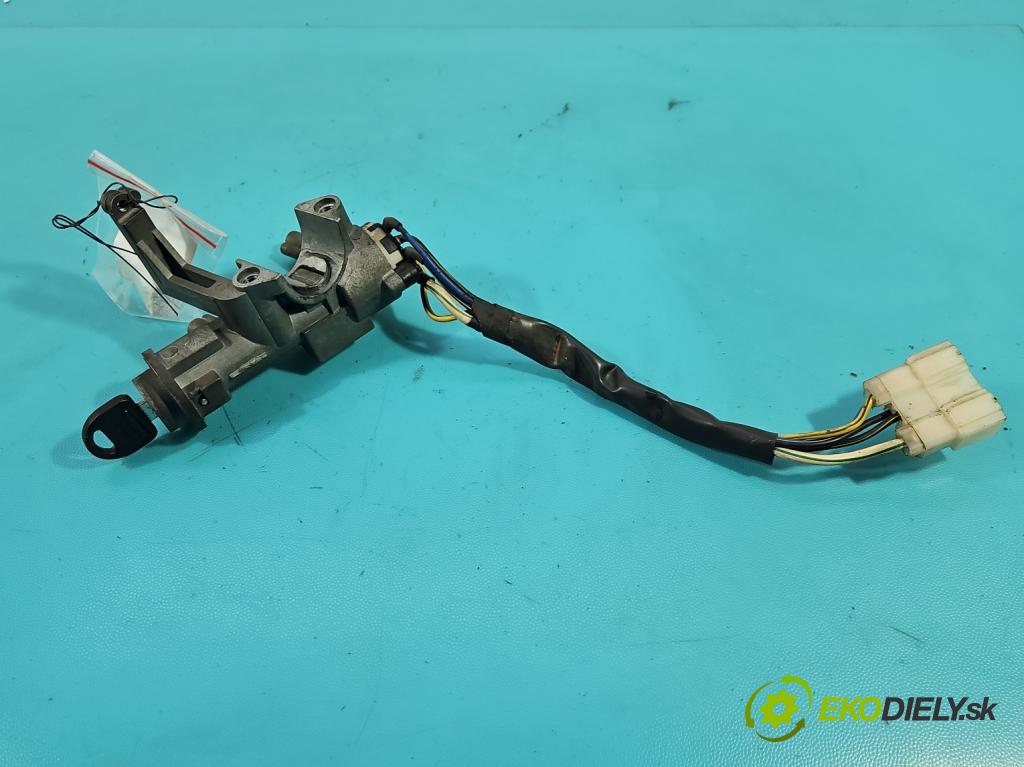 Daewoo Tico 0.8 plyn: 41 HP manual 30 kW 796 cm3 5- Spínačka  (Spínacie skrinky a kľúče)