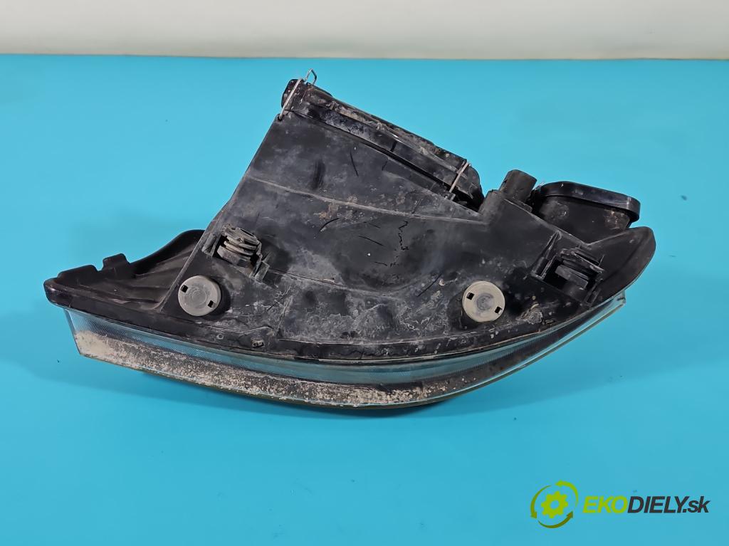 Seat Cordoba II 6L 2002-2008 1.2 12V 64 HP manual 47 kW 1198 cm3 4- Reflektor: pravý  (Pravé)