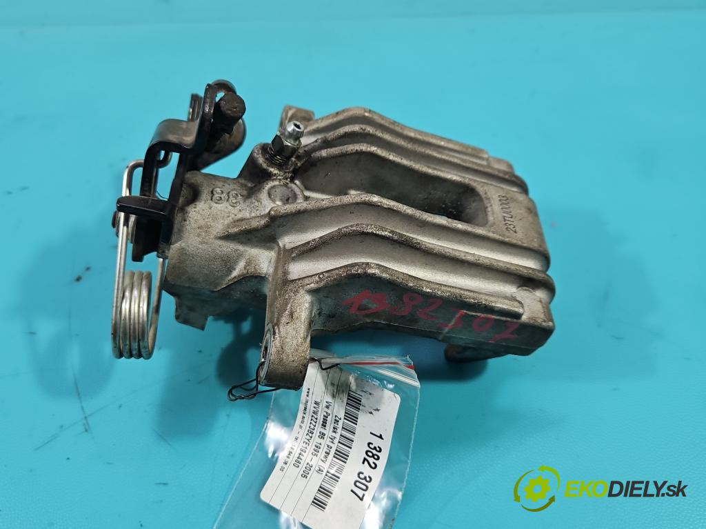 Vw Passat B5 1995-2005 1.8 20V 125 HP manual 92 kW 1781 cm3 5- brzdič zadné pravý  (Ostatné)