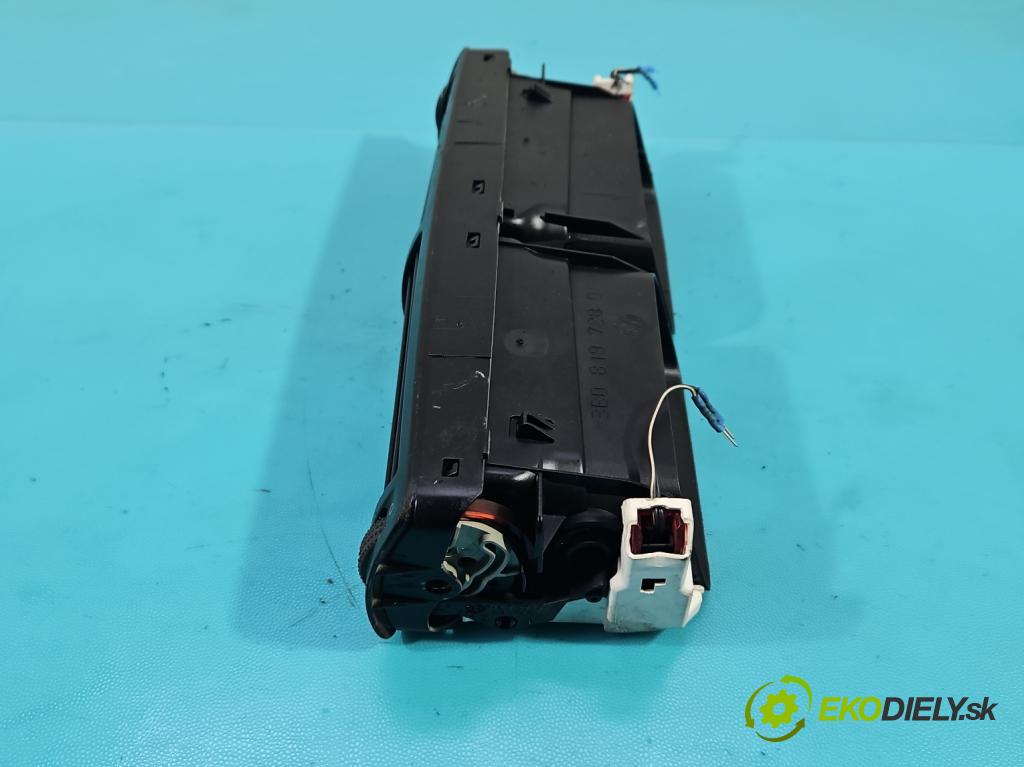 Vw Passat B5 1995-2005 1.8 20V 125 HP manual 92 kW 1781 cm3 5- Mřížka: kúrenia stredová  (Mriežky kúrenia (fukáre))