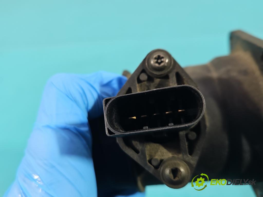 Vw Passat B5 1995-2005 1.8 20V 125 HP manual 92 kW 1781 cm3 5- průtokoměr: 0280218013 (Váhy vzduchu)