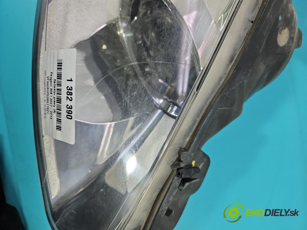 Peugeot 308 I 2007-2013 1.6 hdi 92 HP manual 68 kW 1560 cm3 5- Reflektor: pravý  (Pravé)