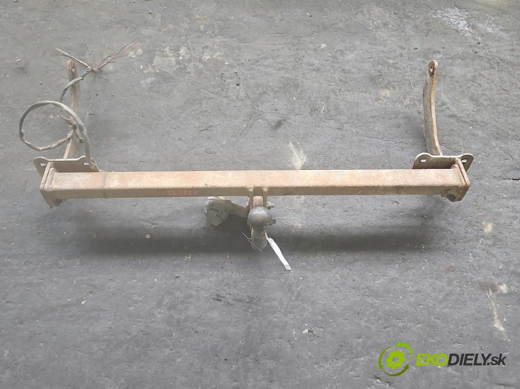 Peugeot 308 I 2007-2013 1.6 hdi 92 HP manual 68 kW 1560 cm3 5- Hák: vlečení:  (Ťažné zariadenia)