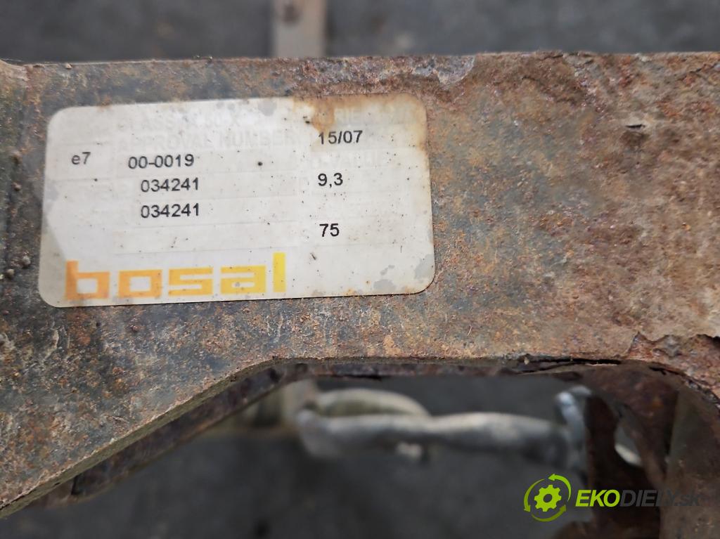 Mazda 5  2005-2010 2.0 citd 143 hp manual 105 kW 1998 cm3 5- oko tažné  (Tažná zařízení)