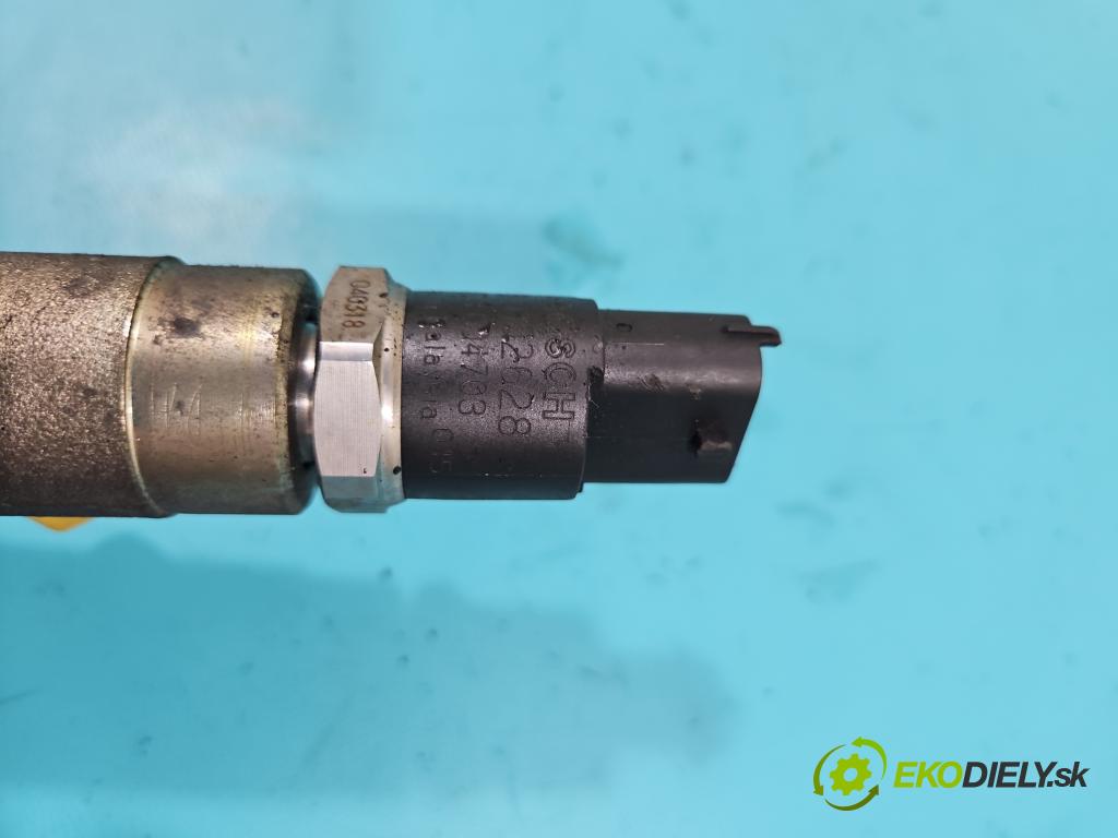 Toyota Yaris I 1999-2005 1.4 D4D 75 HP manual 55 kW 1364 cm3 5- lišta vstrekovacia 0445214046 (Vstrekovacie lišty)