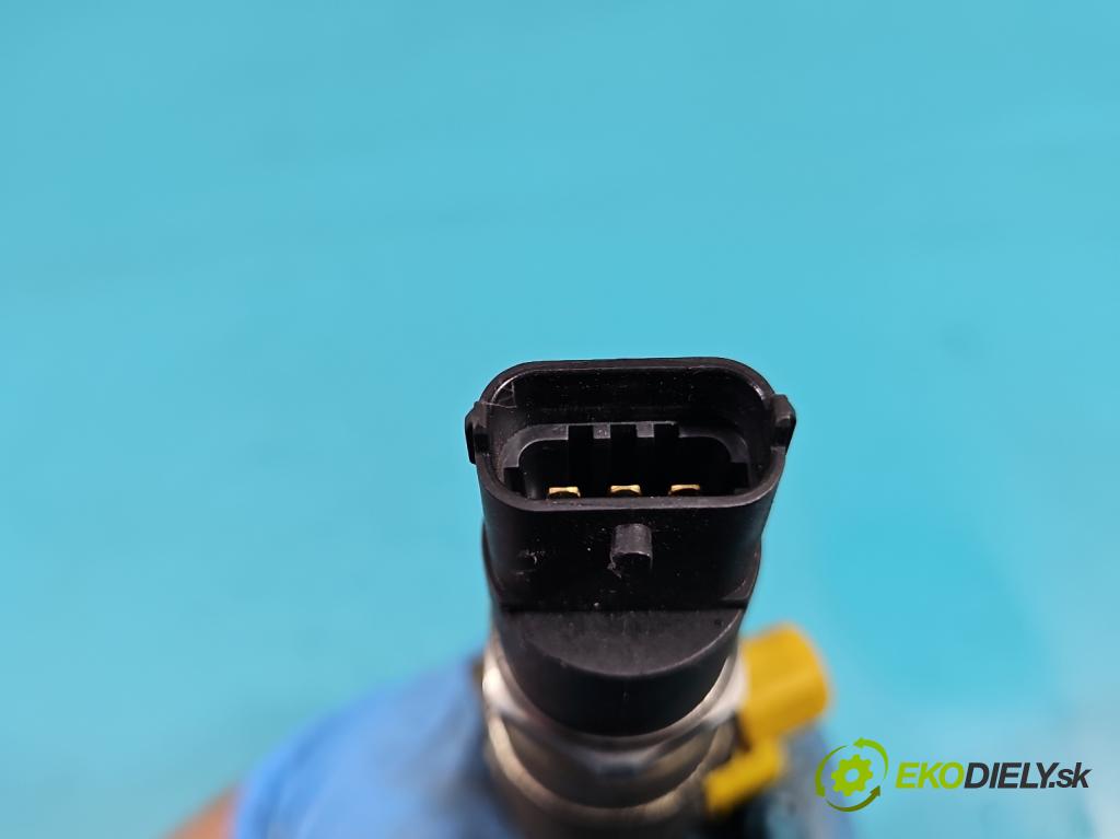 Toyota Yaris I 1999-2005 1.4 D4D 75 HP manual 55 kW 1364 cm3 5- lišta vstrekovacia 0445214046 (Vstrekovacie lišty)