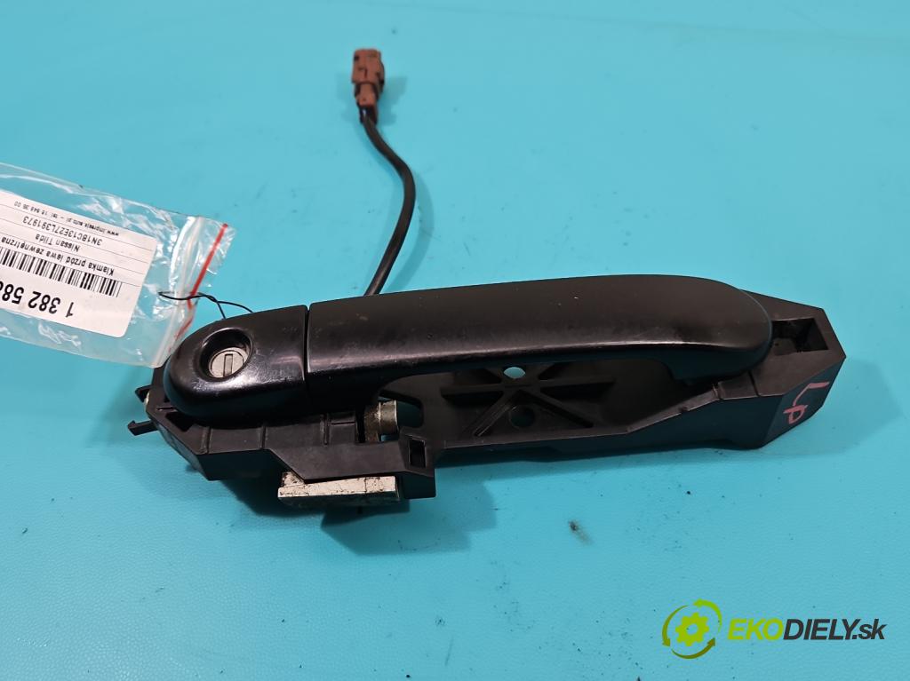 Nissan Tiida 1.8 16V 125 HP automatic 92 kW 1769 cm3 5- rukoväť predné ľavé mimo:  (Vonkajšie predné ľavé)